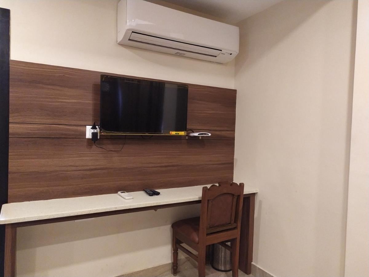 Hotel White Puducherry Buitenkant foto