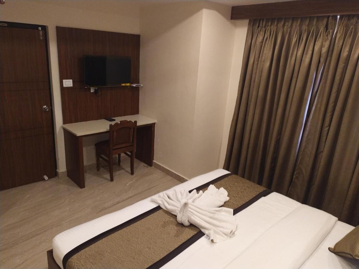 Hotel White Puducherry Buitenkant foto