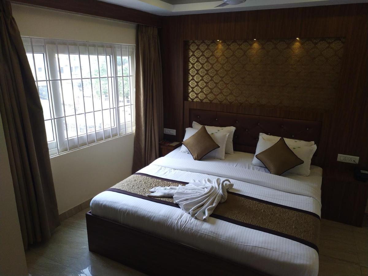 Hotel White Puducherry Buitenkant foto