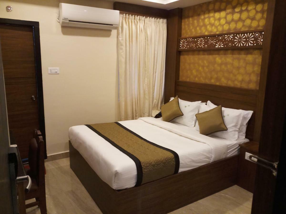 Hotel White Puducherry Buitenkant foto