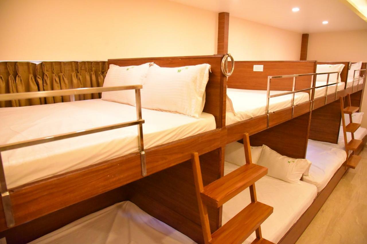 Hotel White Puducherry Buitenkant foto