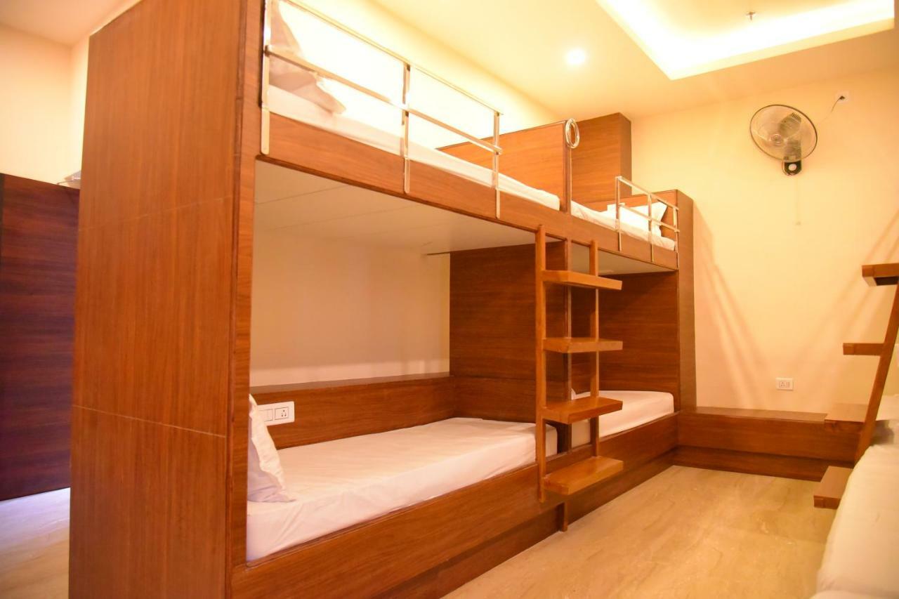 Hotel White Puducherry Buitenkant foto